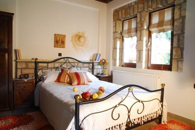 Guesthouse Petrino Pezoúla Стая снимка