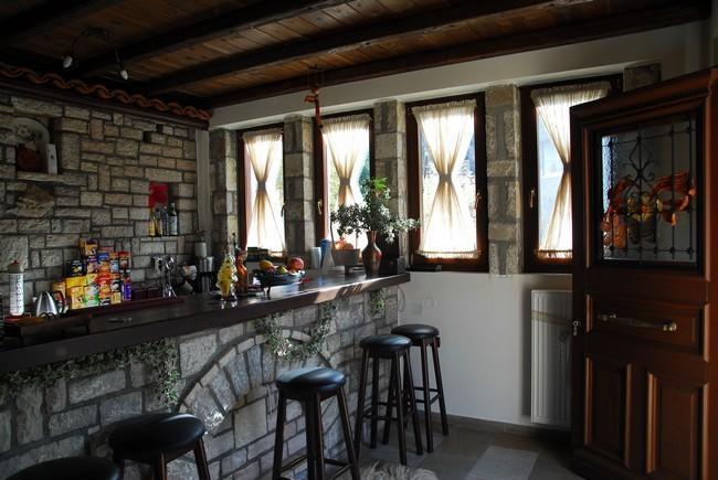 Guesthouse Petrino Pezoúla Екстериор снимка